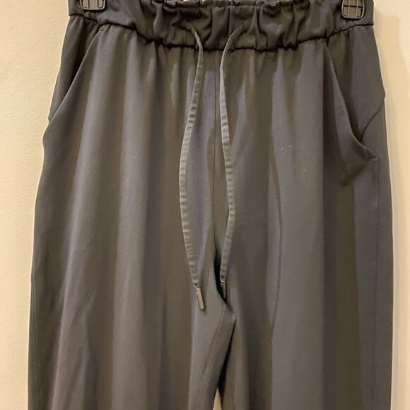 Lululemon Joggers Women Size 4 - Picture 2 of 10